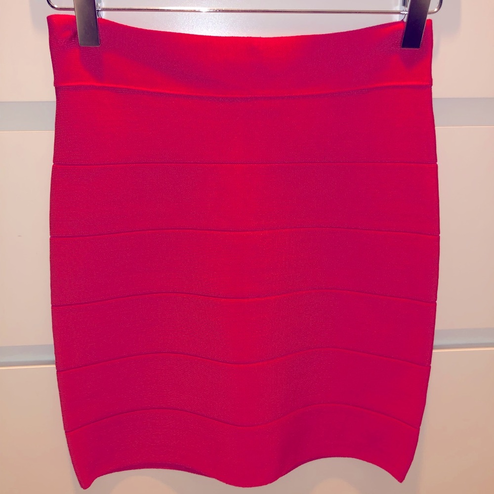 Bebe body-con skirt